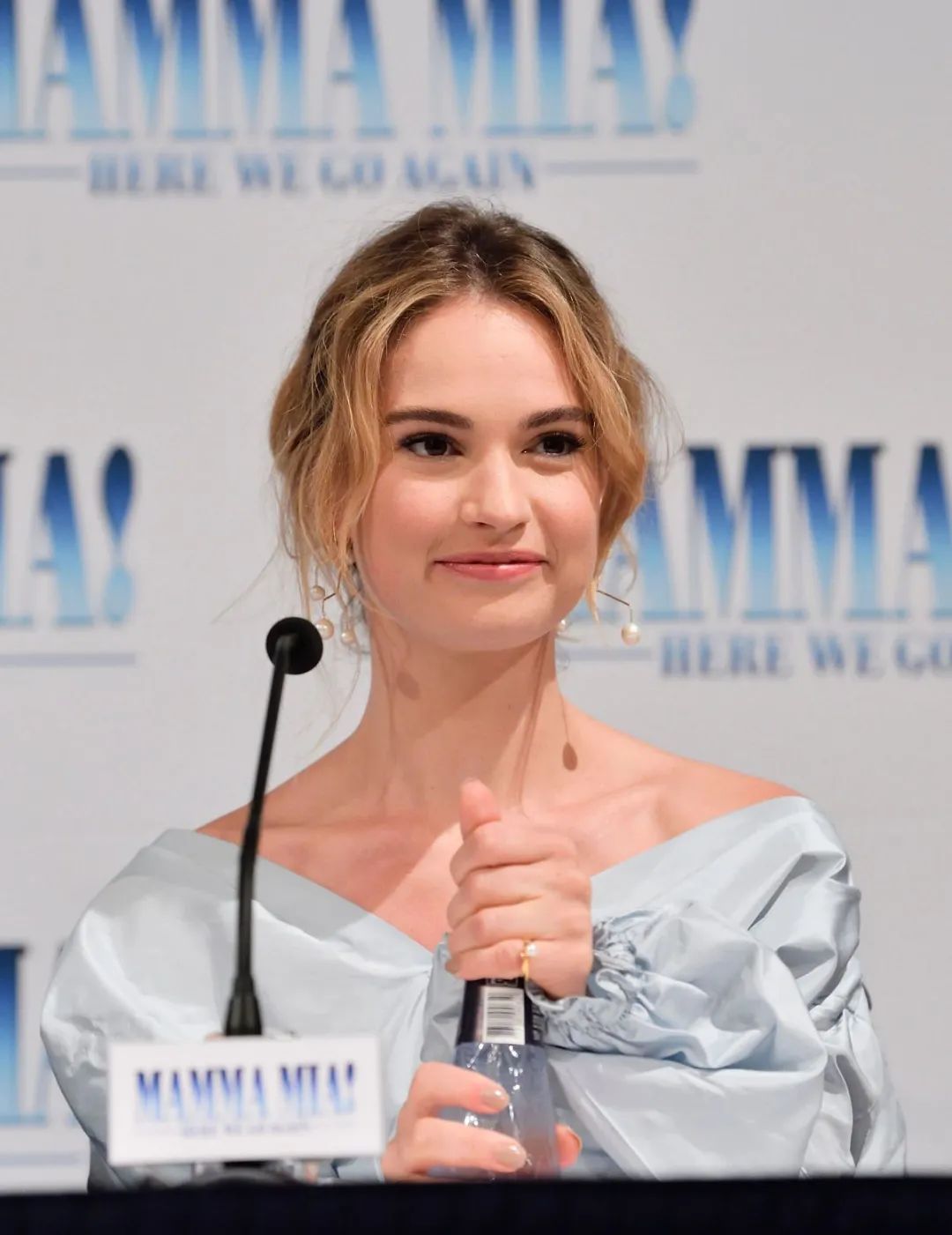 莉莉·詹姆斯 最美灰姑娘 仙女本仙