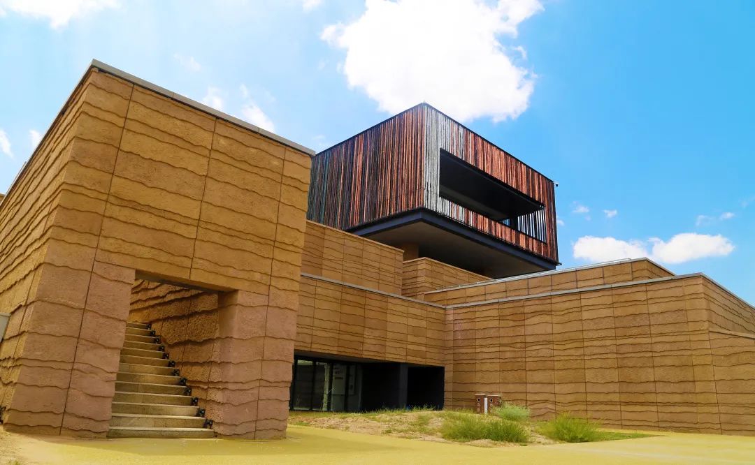 人文榆林丨统万城里的这三座沙漠覆土建筑,"隐入"而惊艳!