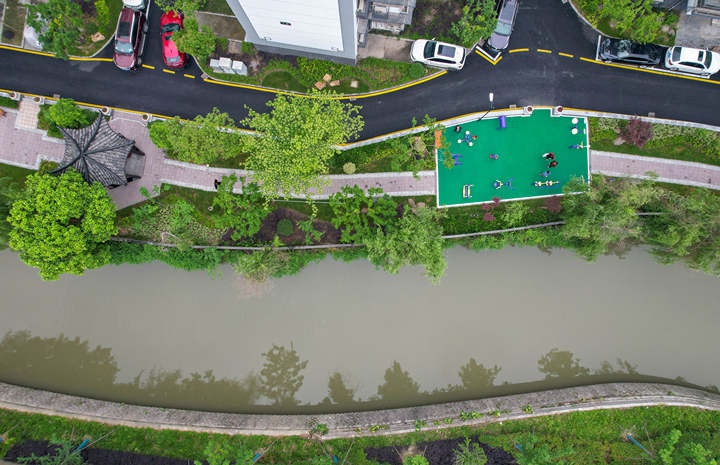 杭州:30年打铁关新村迎新生