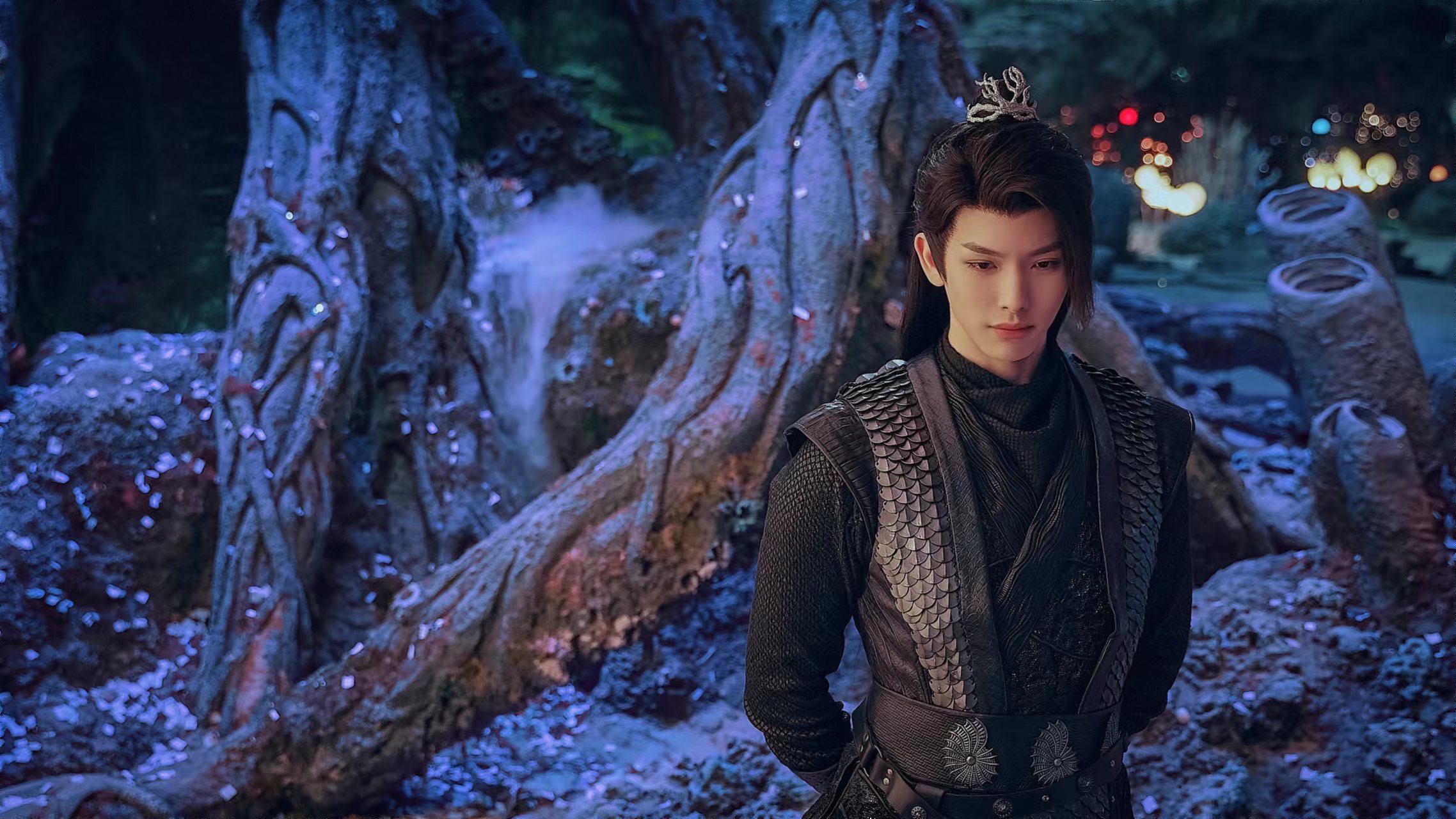 王以纶《月歌行》今日开播 挑战冷峻神秘妖族将军