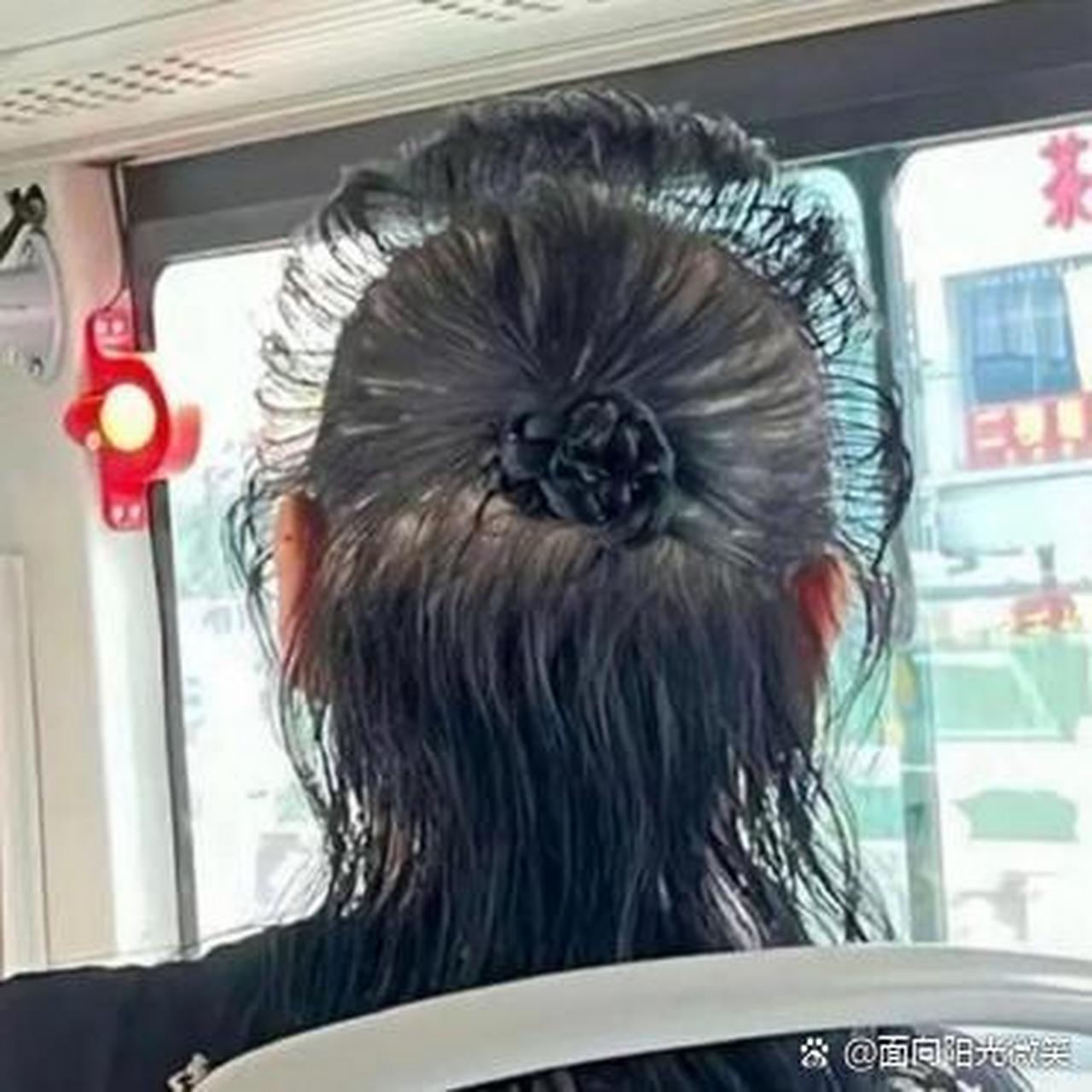 tony老师这两套离子烫不知道要收多少钱