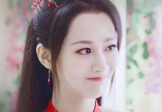 92年出生的六大美女明星,杨紫上榜,热巴第2,第一颜值爆表