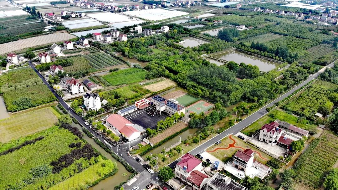 点亮心路书院镇13个村主干道亮化全覆盖