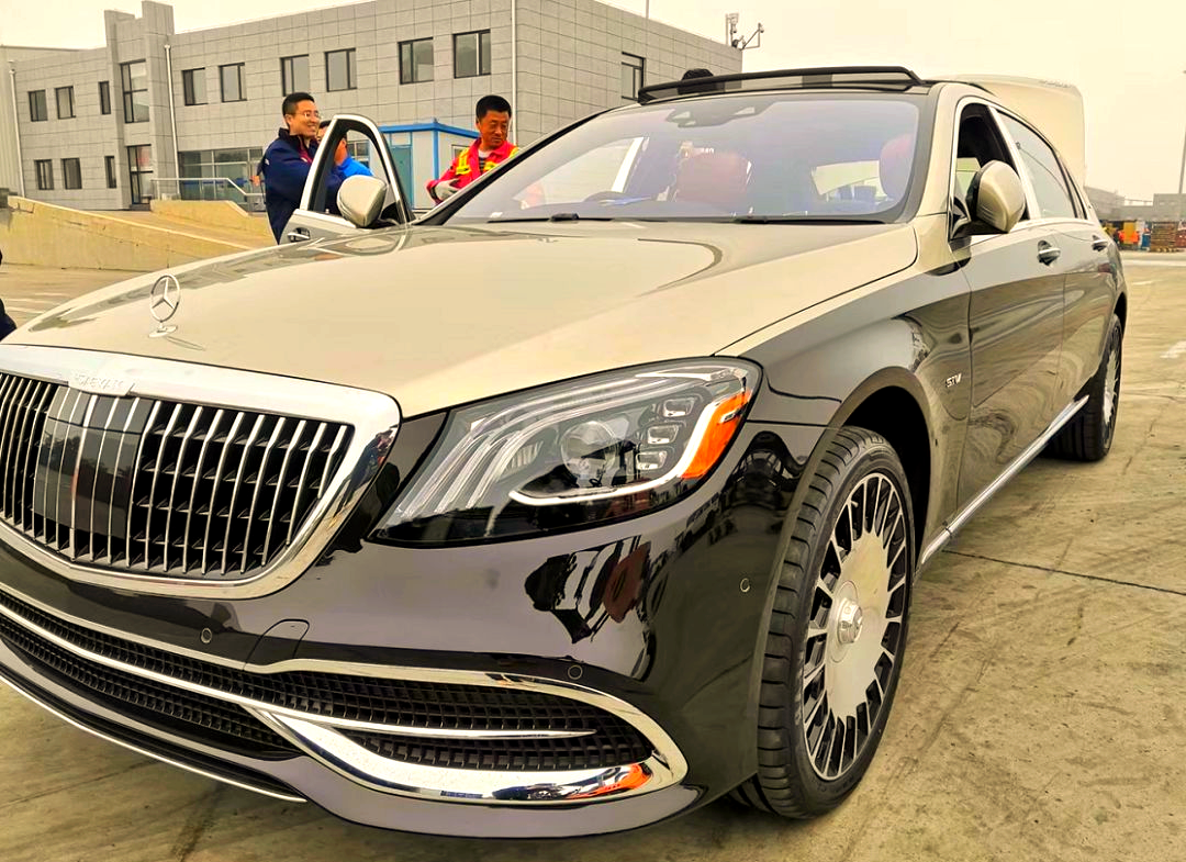 迈巴赫s650与劳斯莱斯古斯特的豪华之争