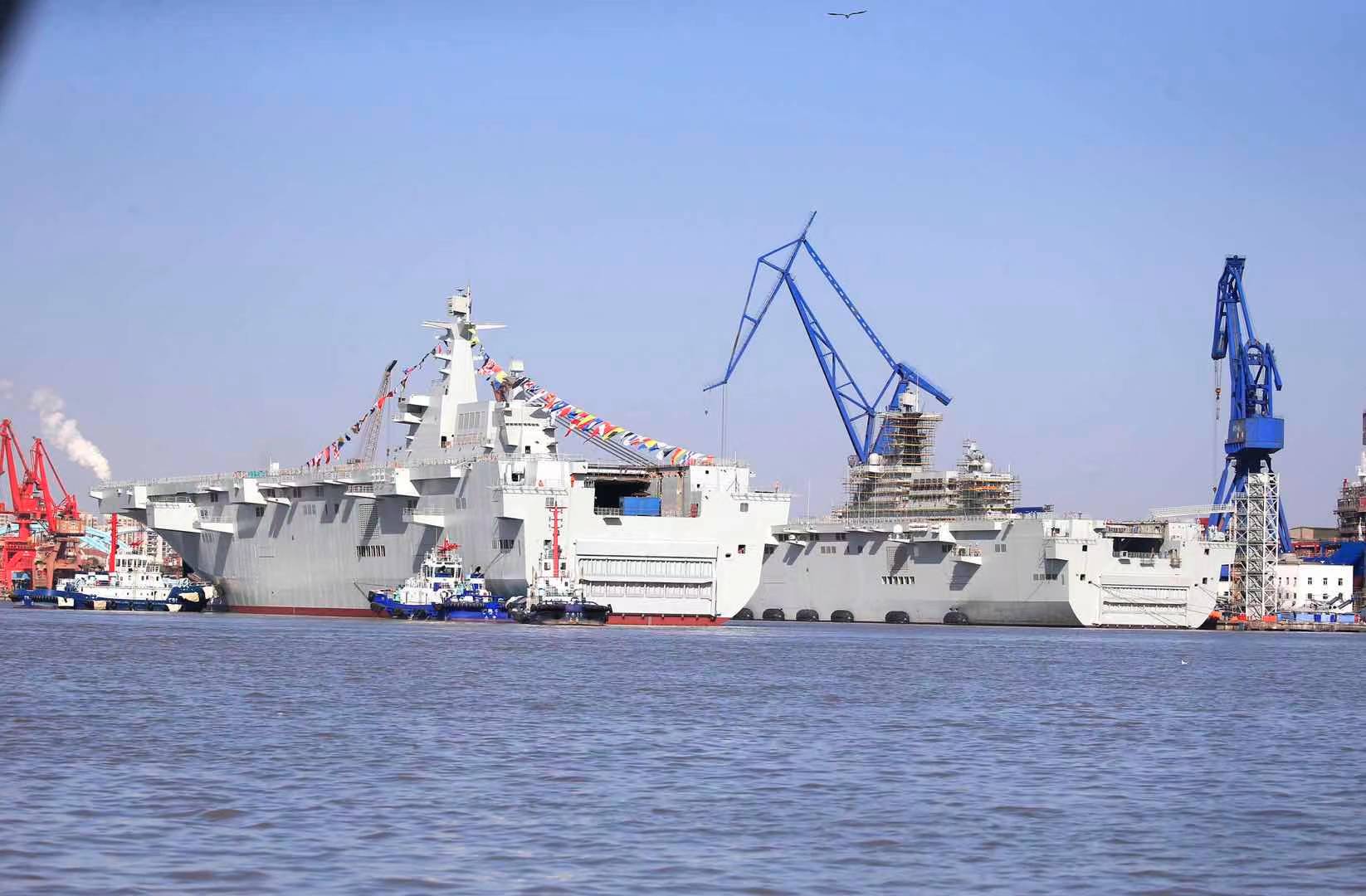 第三艘075两栖攻击舰下水!