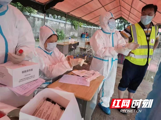 —记天门小学教师,党支部委员田飞燕