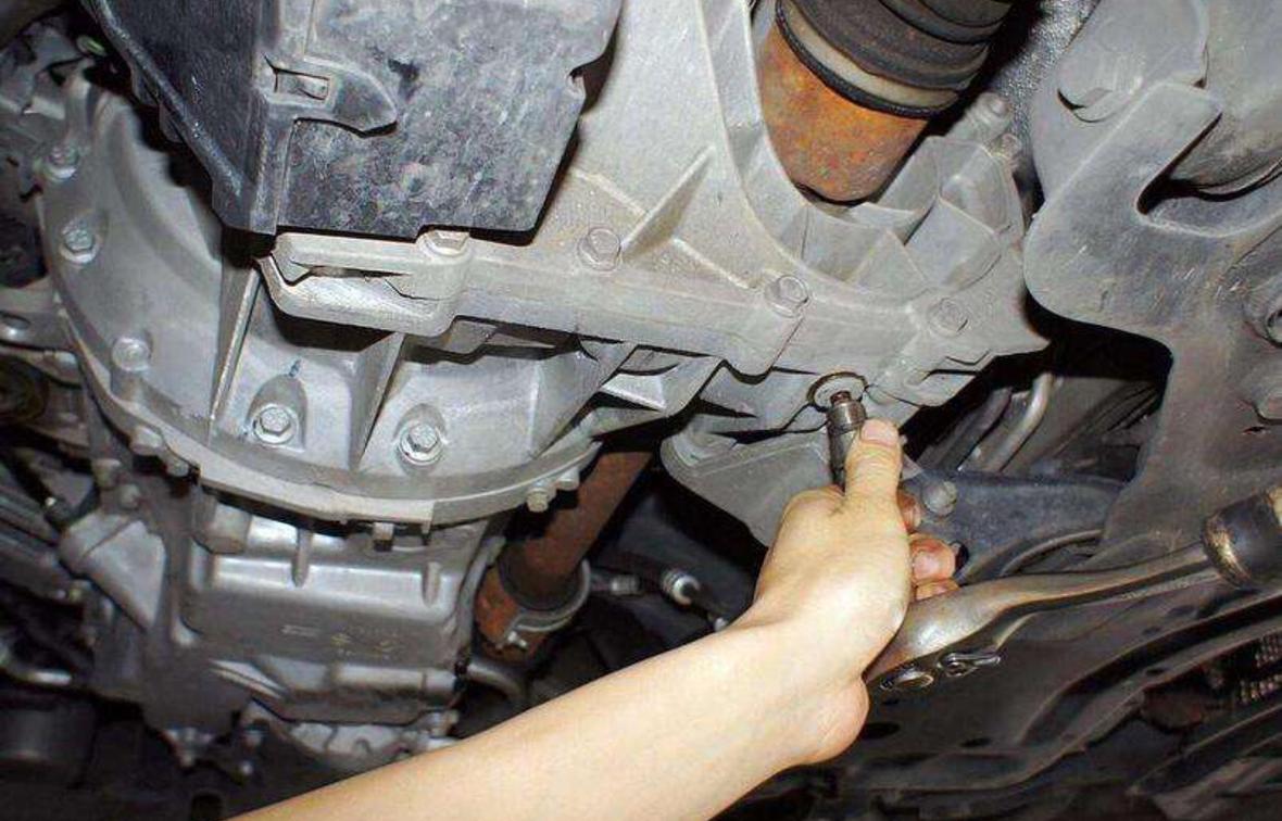 汽车变速箱油更换大众速腾1.4t变速箱油是否需要更换