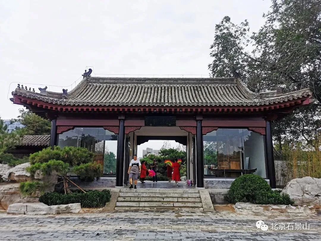 松林公园:长安街旁闹中取静