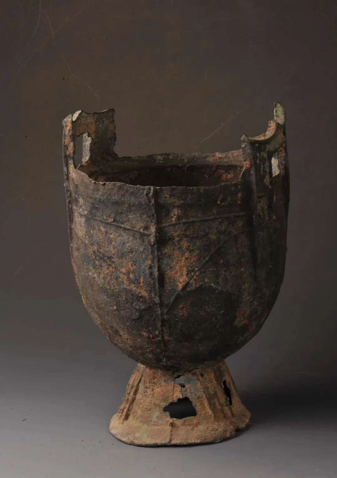 庆阳市博物馆线上展览丨几何纹铜鍑