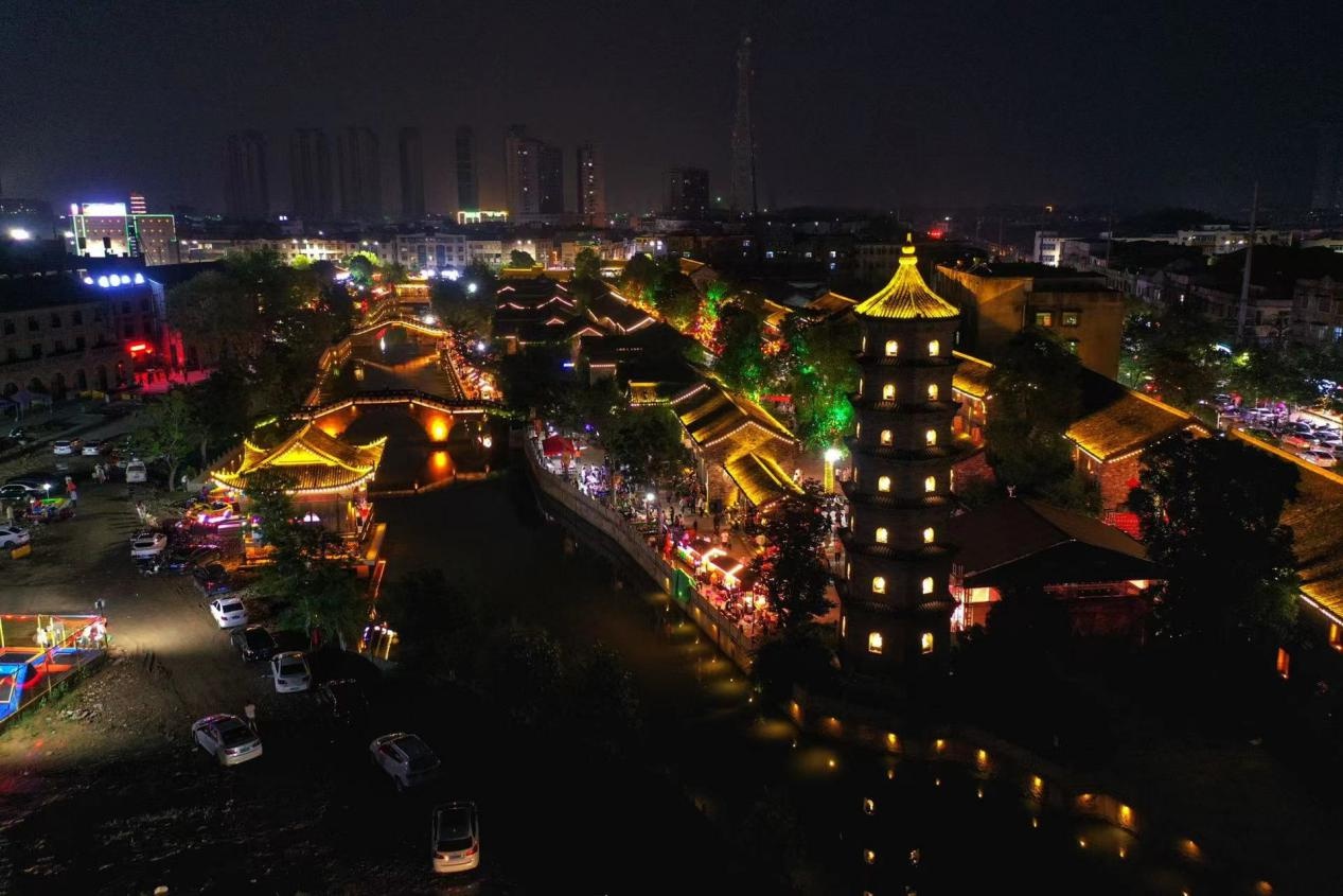 阜阳夜景 市区图片