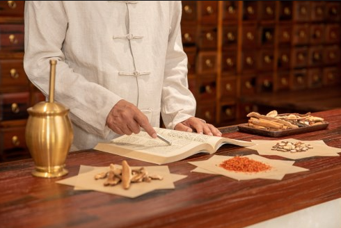 董宜华:13代家传世医,80岁肾脏病名医 擅长多种疑难病诊治