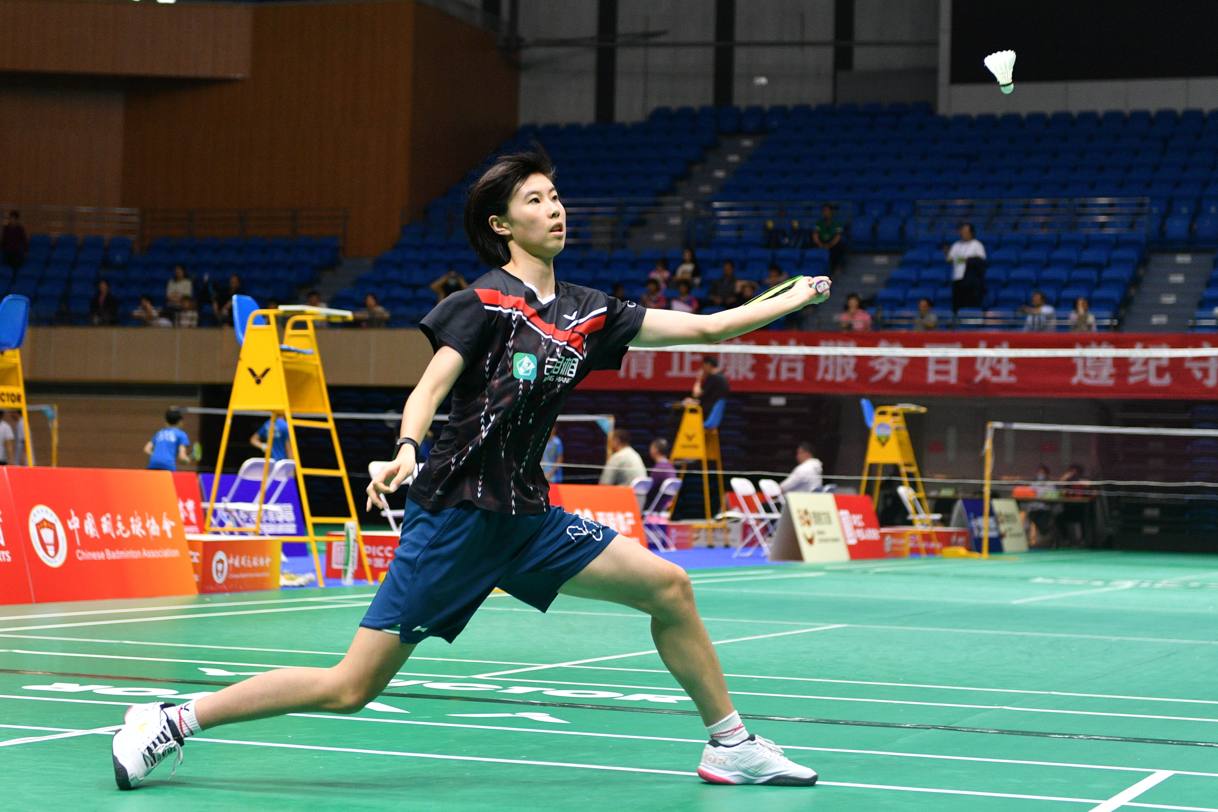 羽毛球——常州国际青少年邀请赛:韩一冰晋级女单决赛