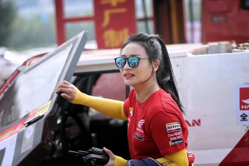 从护士到赛车手,一个乡村女孩的飞驰人生