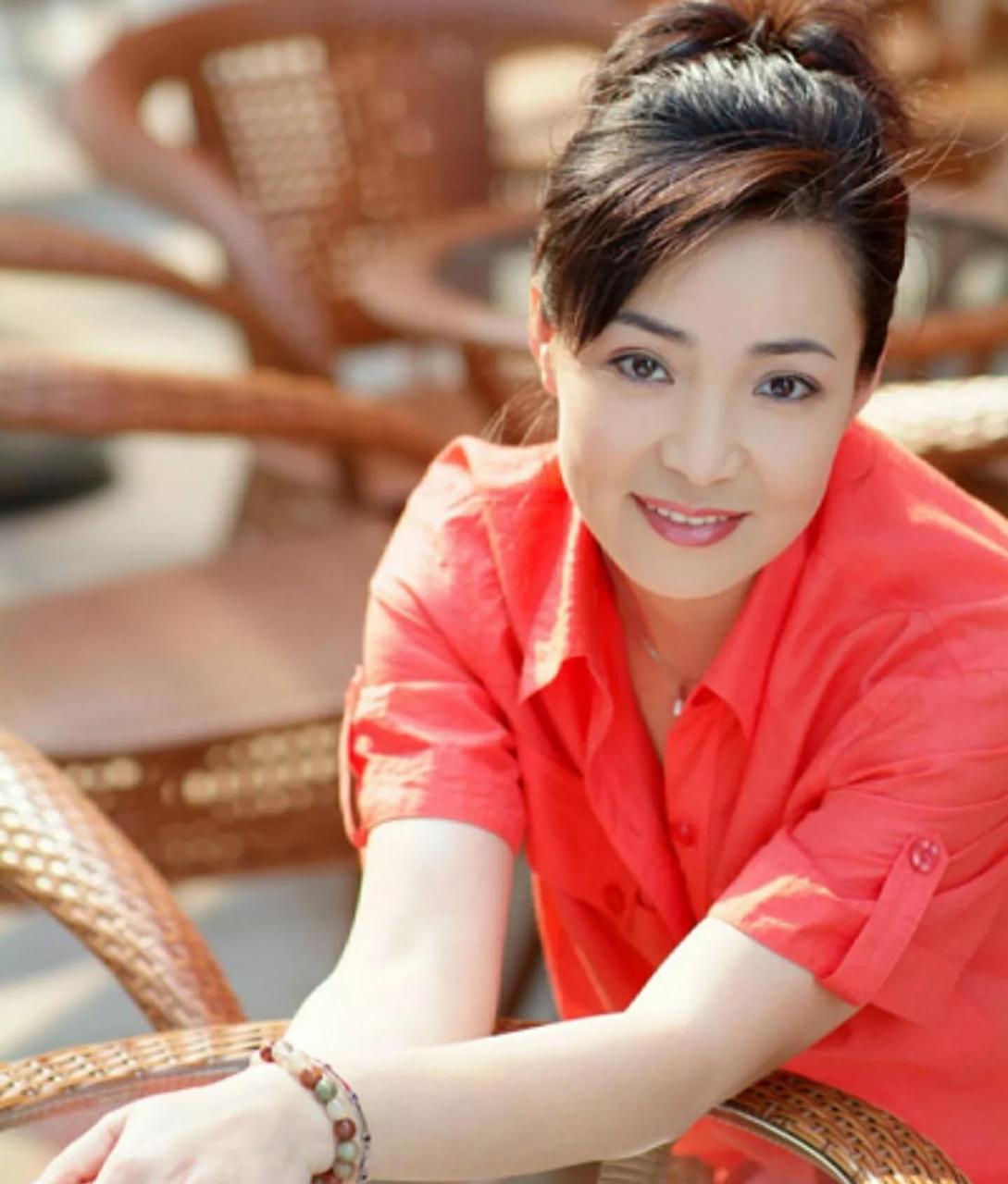 戴春荣~出生于1961年2月2日陕西省西安市;中国内地女演员,毕业于西安