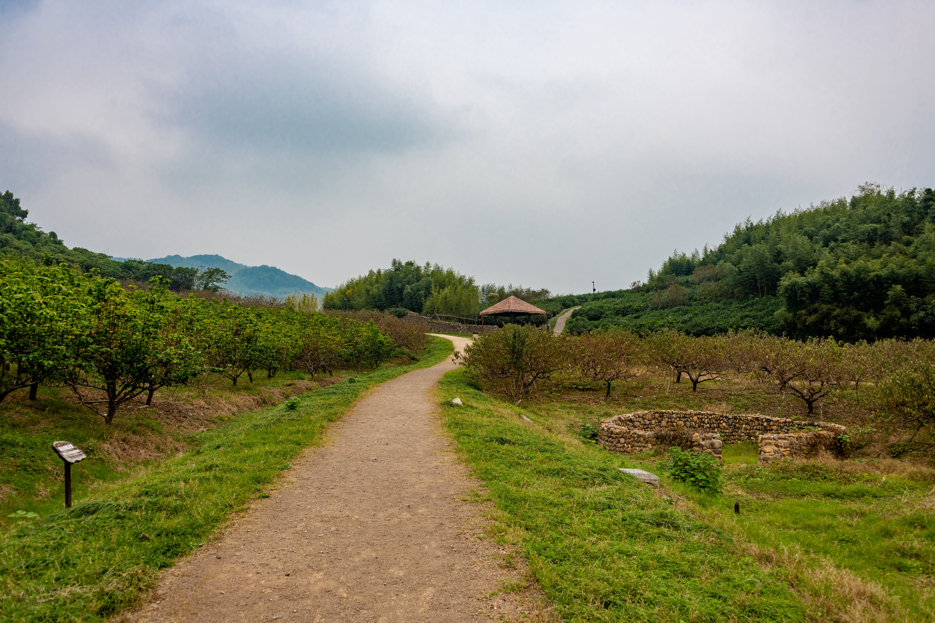 良渚瑶山遗址公园