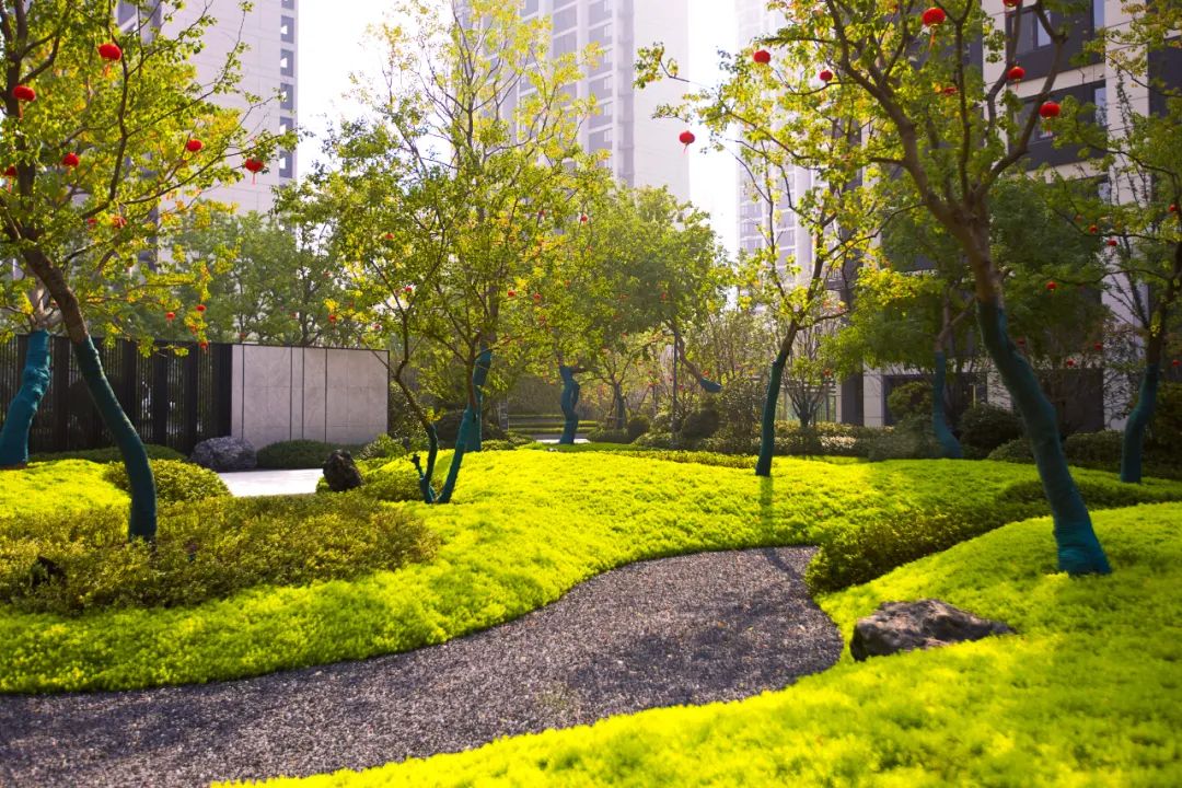 1-10月正弘累计交9项目6360套房,信阳正弘新城壹号院提前246天交付刷