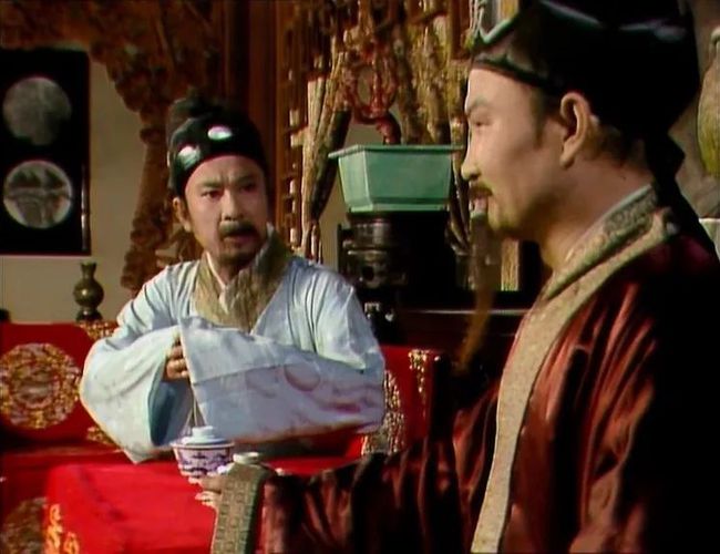 贾宝玉和琪官私自交往赠送红汗巾子一事,到底是谁告的秘?