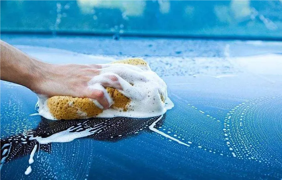 猎鹰蒸汽洗车机让爱车享受不一样的内饰精洗?