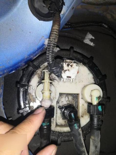 汽车燃油泵作用 汽车燃油泵的作用