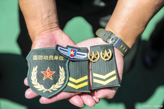 三杠三星是什么军衔?俄罗斯和美国仅各有一位获得