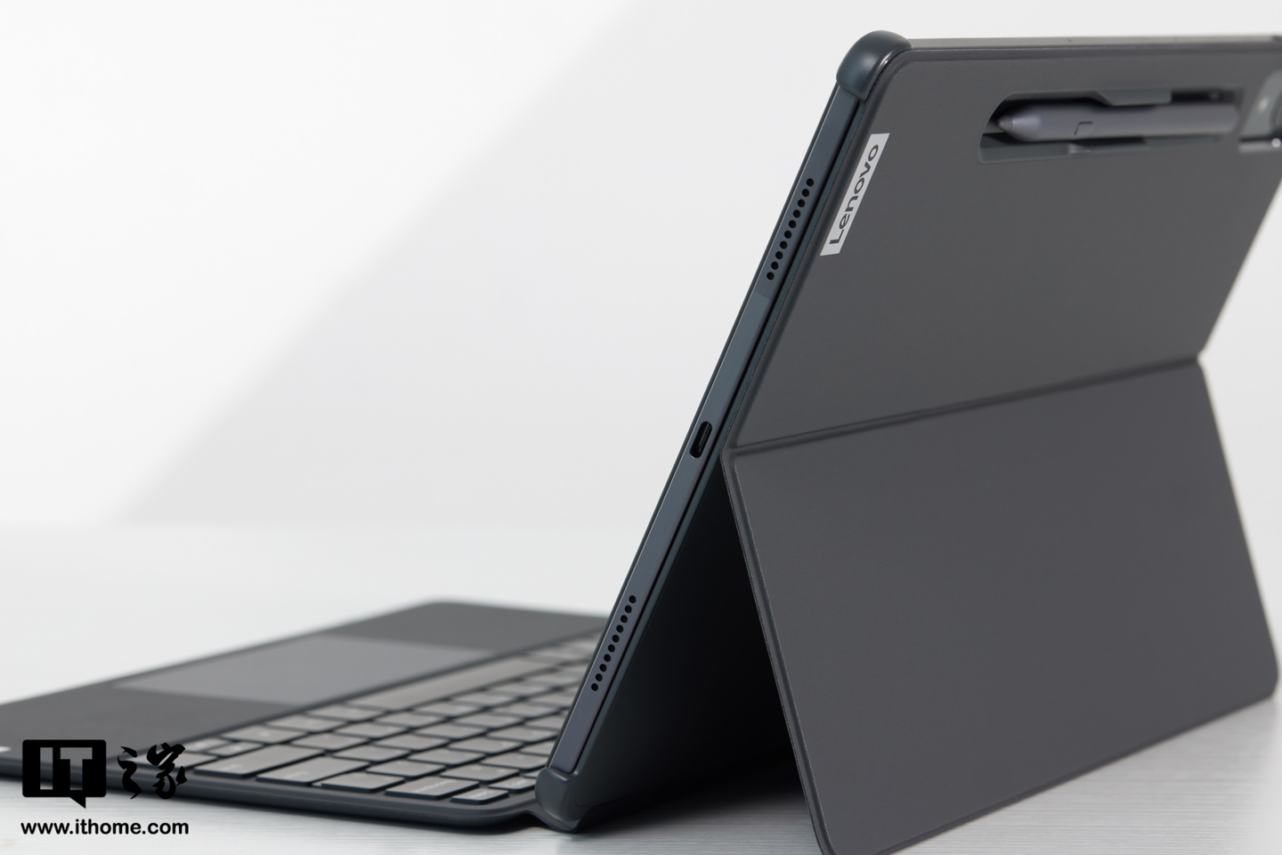 联想小新 pad pro 12.7 图赏:骁龙 870,12.7 英寸高刷巨屏