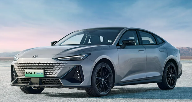 1.5t 113km,长安uni-v智电idd系列添新车款