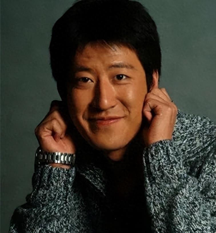 或许,再多的名和利都救不了48岁的于震