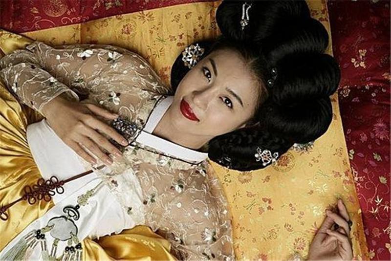 朝鲜妖女张绿水:宴会上与国王当众行事,群臣嫌丢脸拒绝上报明朝