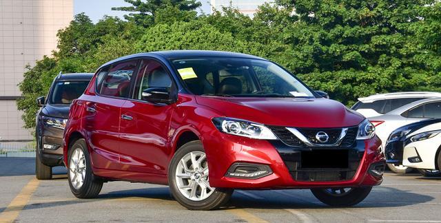 日产骐达:舒适大空间,皮实耐用还省油,买它还是买本田飞度?