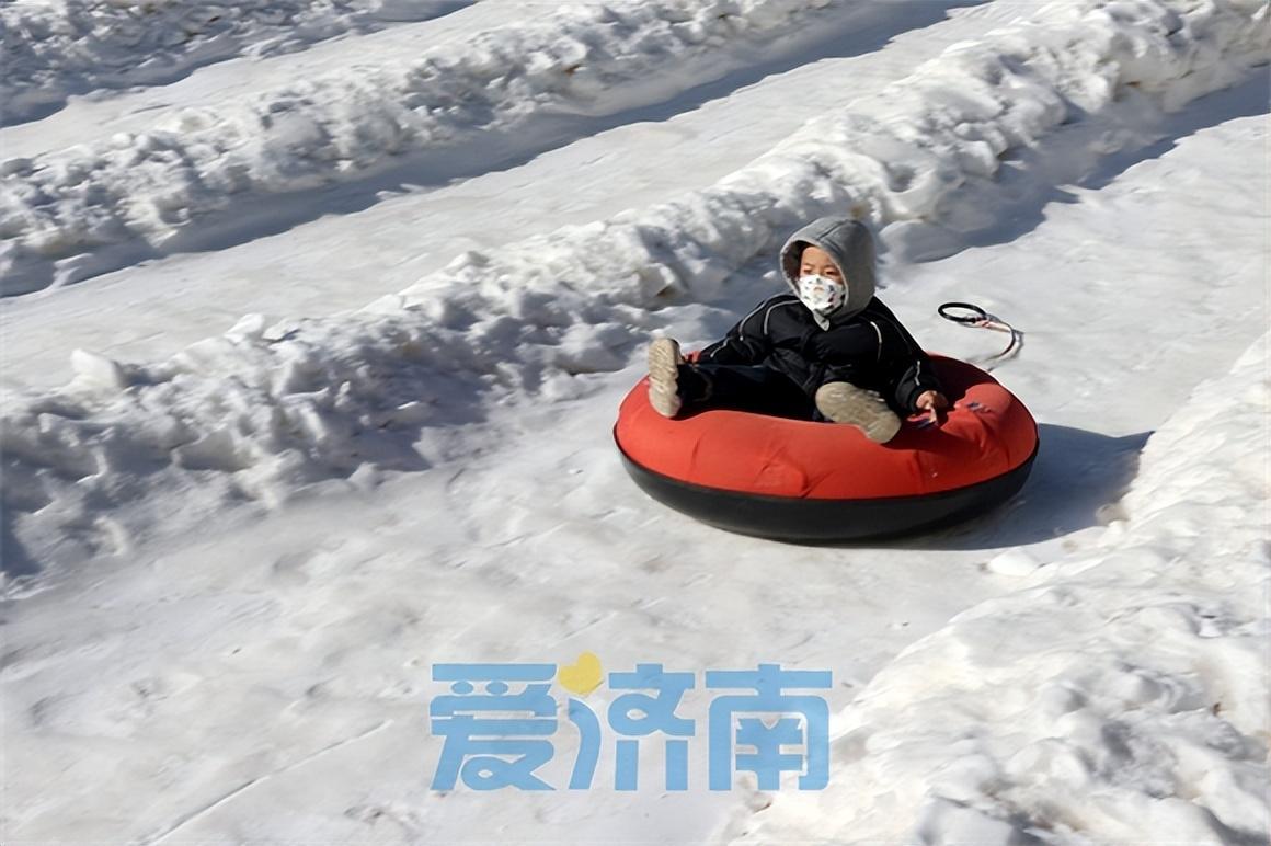 快来济南跑马岭齐鲁雪乡邂逅冰雪奇缘