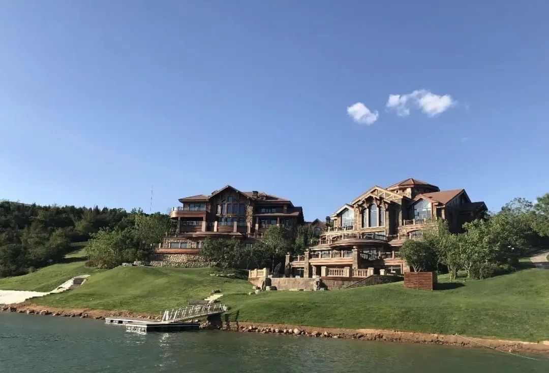 花都夜总会和封神三部曲,一位资本大鳄的隐秘往事