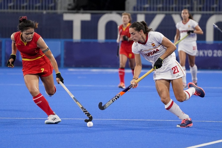 奥运会女子曲棍球小组赛 中国队0比2负西班牙队