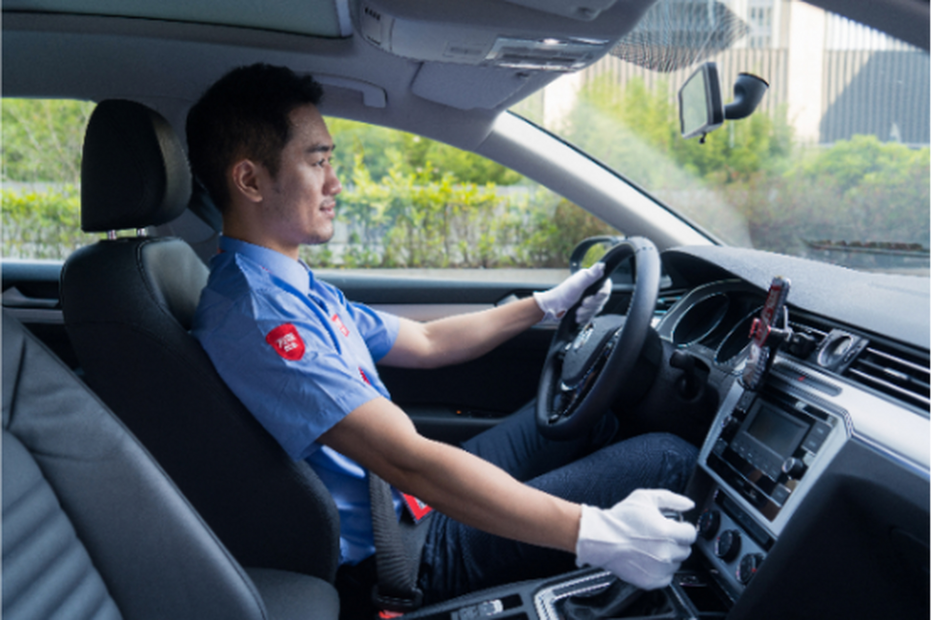 点赞万顺叫车好司机!乘客途中突发疾病,网约车秒变"救护车"