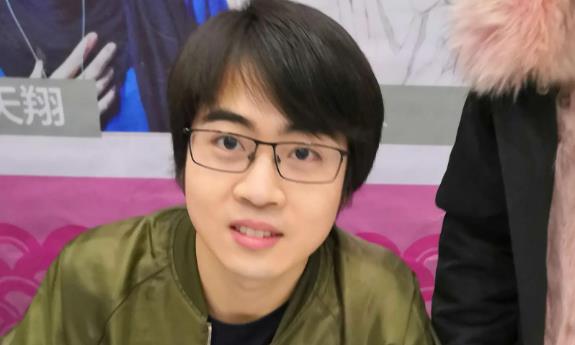 杨天翔为什么被叫作小阿天?