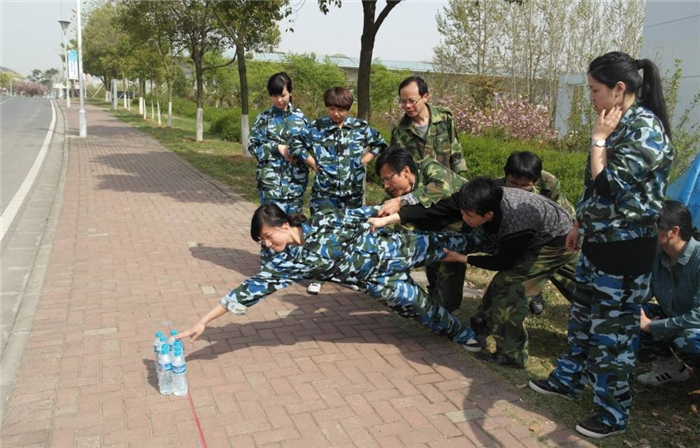 群龙取水游戏图片图片