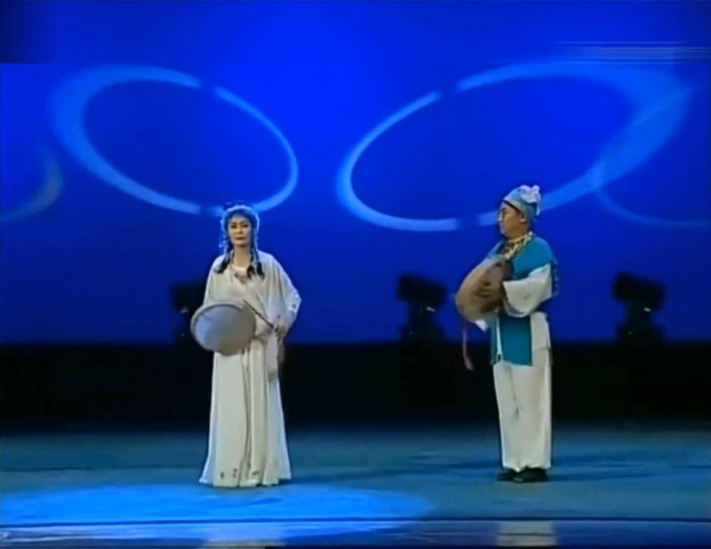 被融入二人转的萨满文化——神调