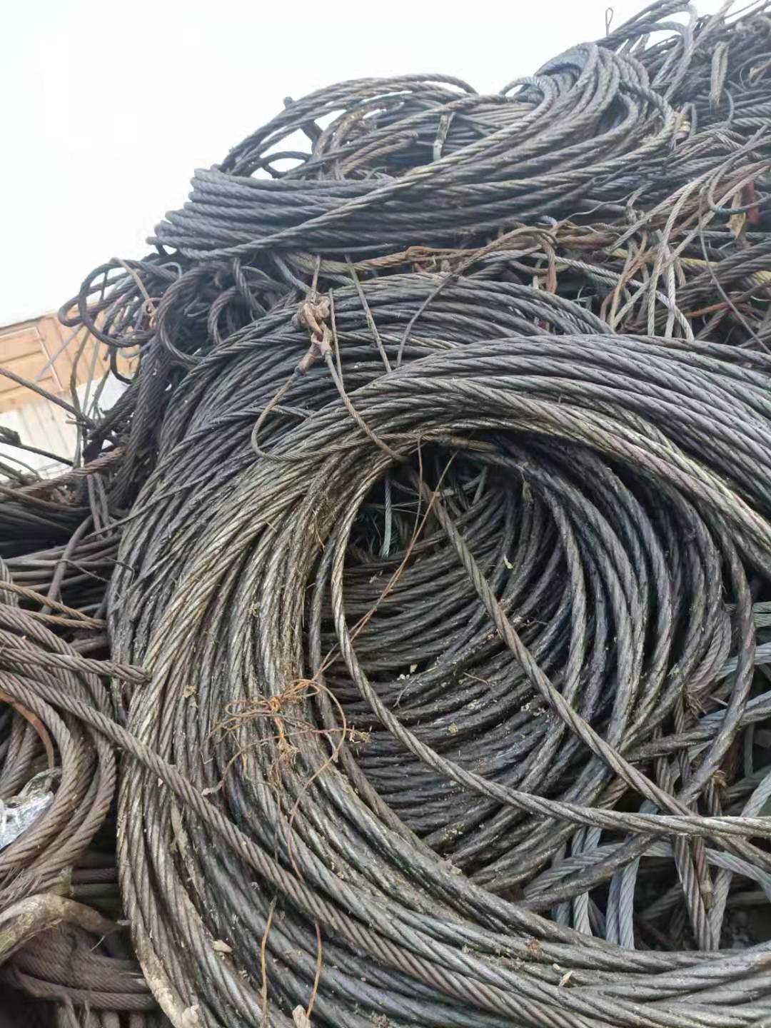 大量回收废旧钢丝绳图片