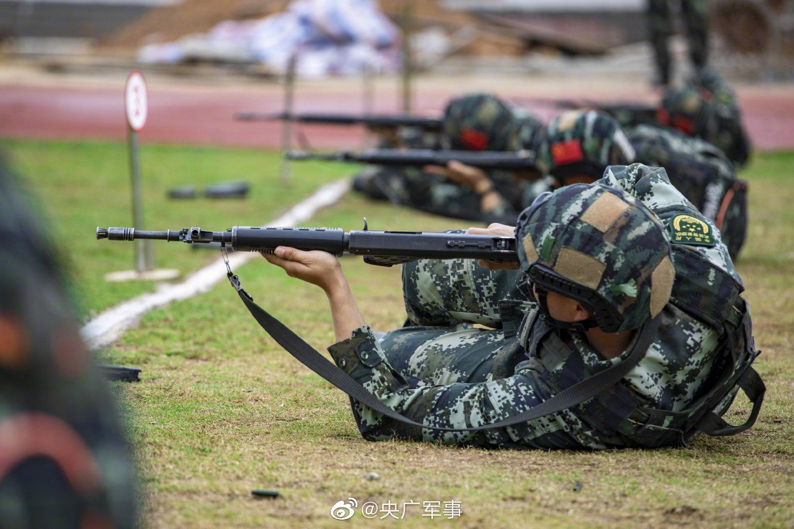 武警官兵超燃集训现场