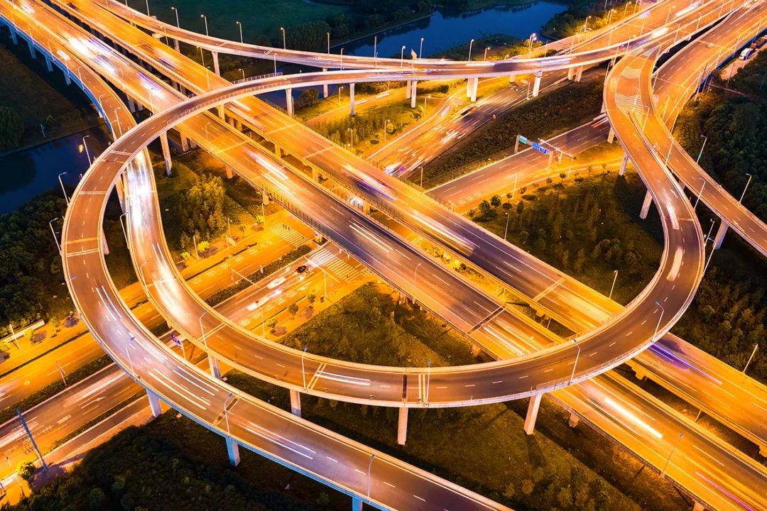 立体网络,"独一份"智慧交通……,嘉定的道路建设塑造出城市的"未来感"