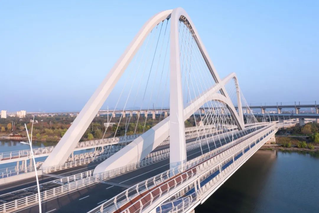 秦淮河上三座桥,南部新城更好走