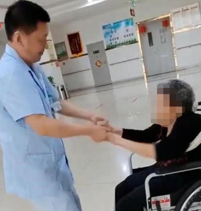 山东汶上县莲花湖康养院护理员杨绍春用自强不息的精神点亮人生