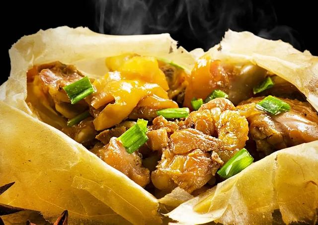 广西十大经典名菜:梧州纸包鸡,入选广西非物质文化遗产名录