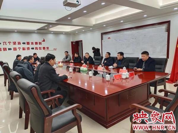 汝州市产业集聚区管委会主任姚军柱到夏店镇调研指导工作