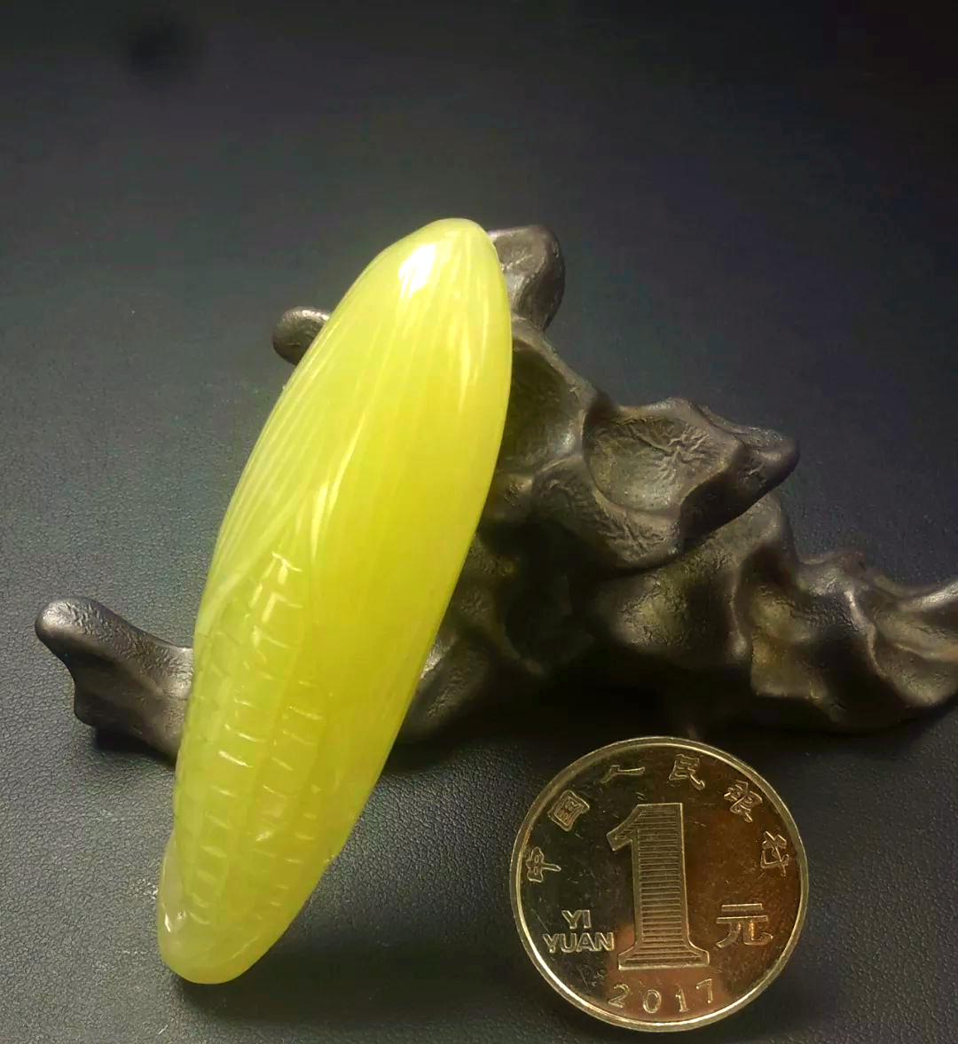 黄玉:稀少而珍贵的和田玉品种