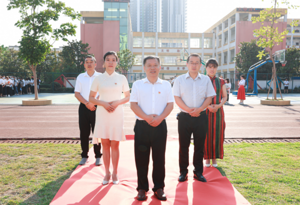 开笔启智 蒙童起航——宜阳二小举行新生入学礼