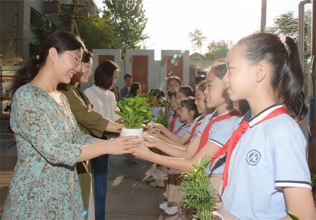 山师附小:别样的教师节