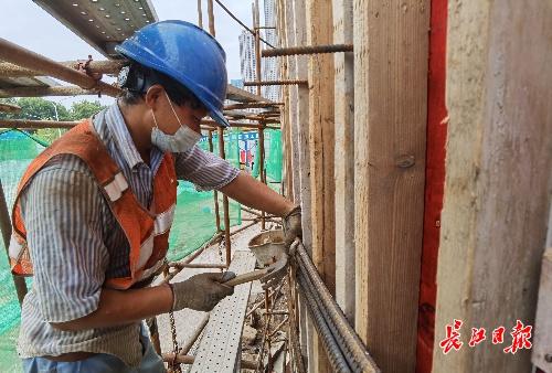 洪山一流电网工程建设按下“快进键”,256名建设者在4个断面同步施工