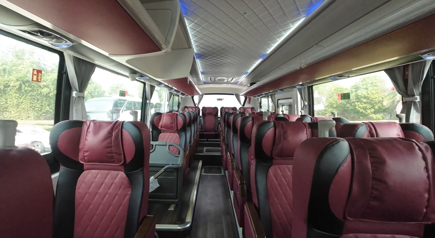 乘苏州金龙客车,览西北无边胜境