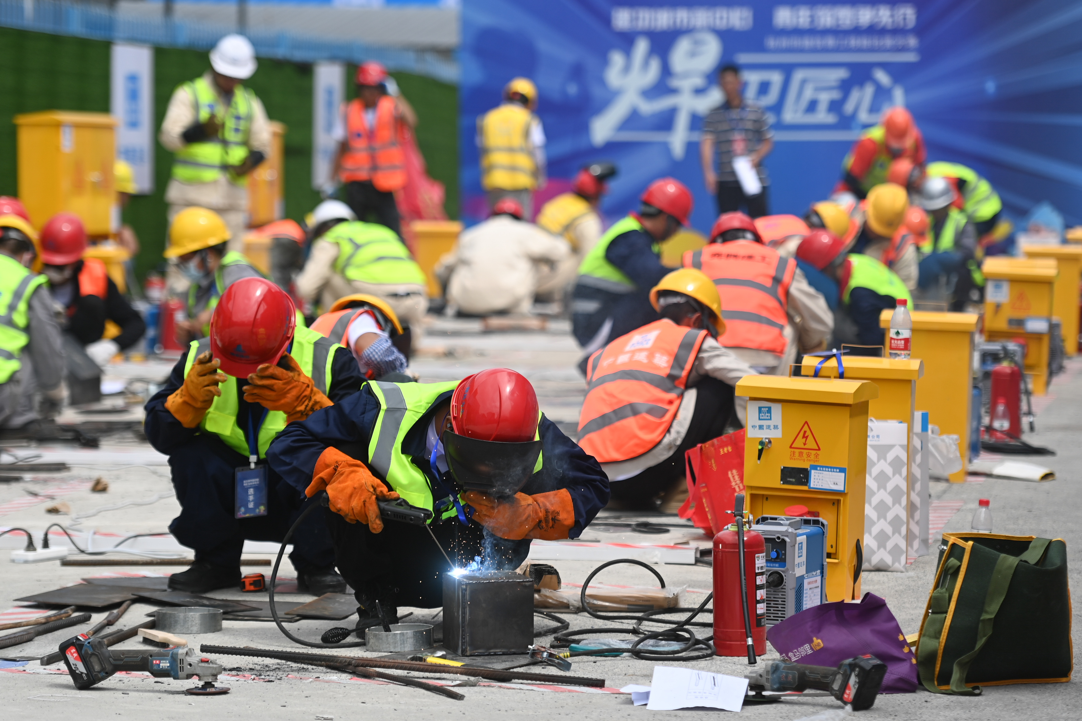 社会 浙江杭州 青年工人岗位大比武