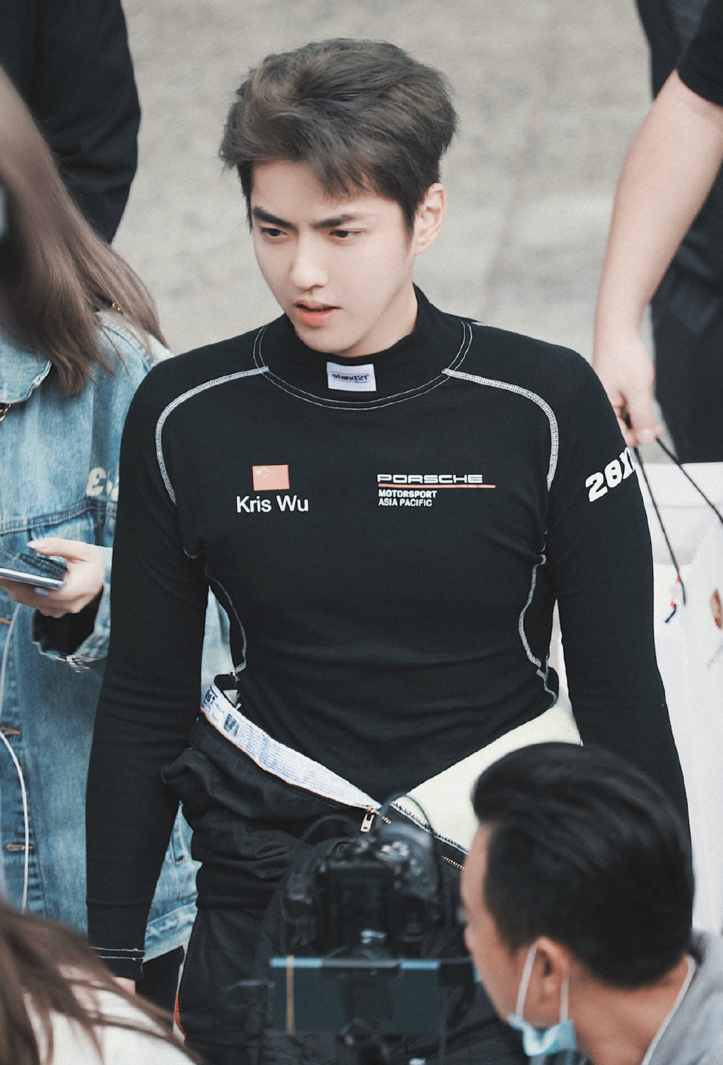 都美竹姐姐发文回应吴亦凡方澄清,鹿晗也被牵连,终有同框照曝光